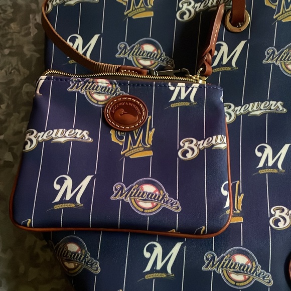 Milwaukee Brewers Dooney & Bourke Addison Tote NWT - Picture 2 of 9